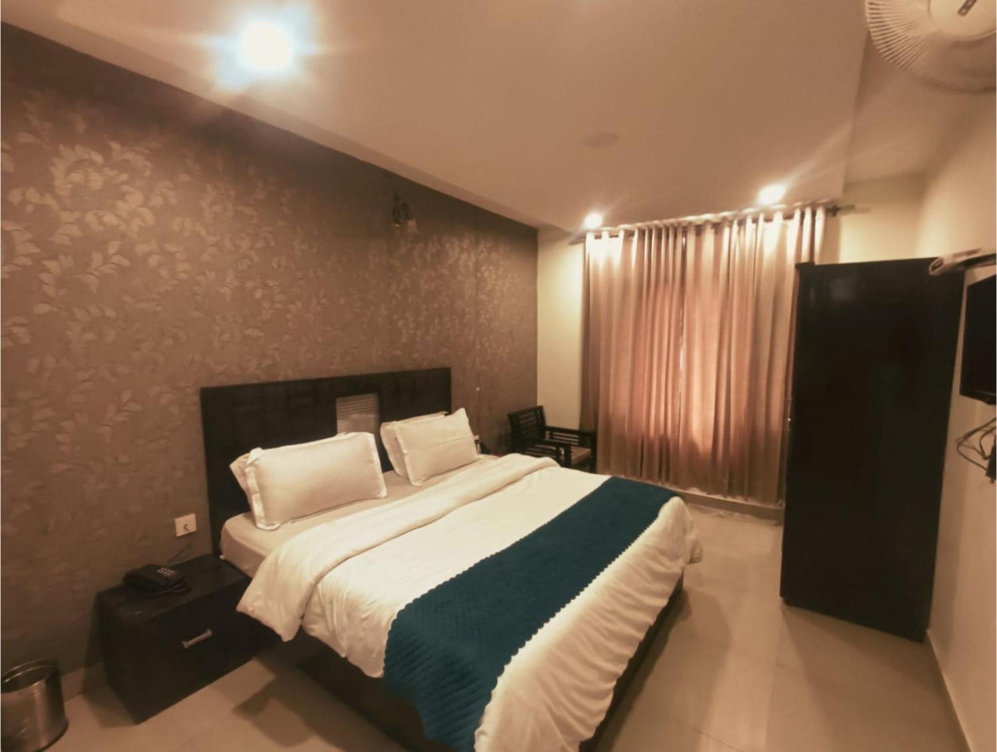Hotel Wild Rose - Dalhousie Kültér fotó